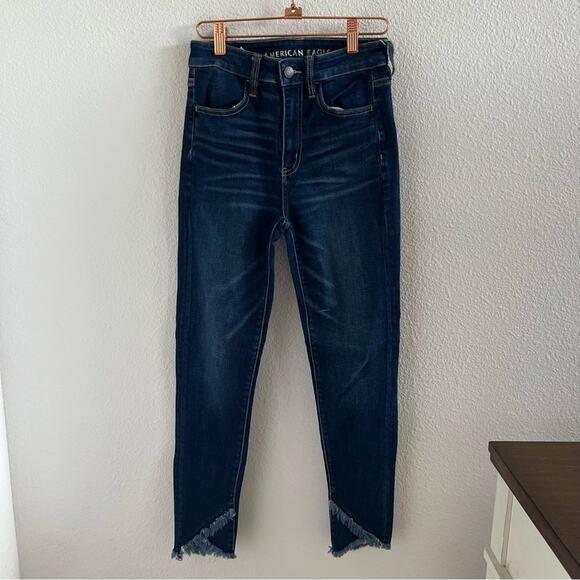 American Eagle Super Hi-Rise Jegging Crop Hem Detailing 2 - Picture 1 of 7